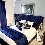 Magnifique De Luxe Au Coeur De La Garrigue 尼姆